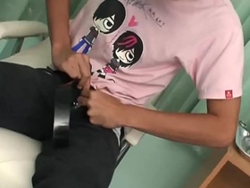 变态医疗癖亚洲双飞3P asian gay amateur porn