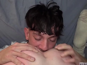 爱尔兰橄榄球猛男狂操饥渴英国小混混 gay sex taiwan porn