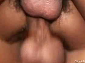 亚洲嫩男3P小便性交 asian delhi gay intercourse videos