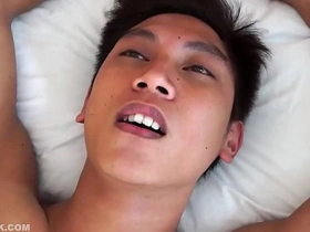 变态男孩Vahn和Rave无套狂干 gay chinese ass worship porn