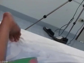 亚裔Nat和Poi边尿边无套狂干 japan jav gay porn