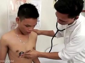 变态亚洲男孩Jordan和Argie japanese joyful piss porn