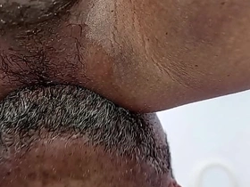 楼管的儿子每周都操我屁股。这次他想拍下来，最后被我射了一脸 porn gay meat japanese