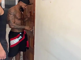 老家伙尝了黑鬼大屌后还要更多 gay taiwan porn