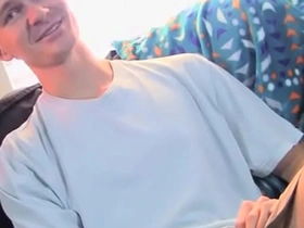 扎克兰德尔：伊桑霍克斯撸动并渴望榨干他大鸡巴的汁液 japanese bbc happy-go-lucky porn