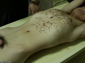 健美亚洲男孩被滴热蜡 chinese hairy gay porn