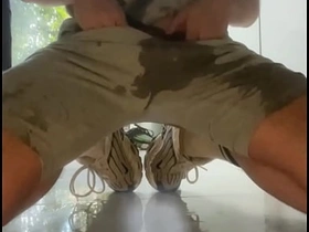 素人男孩厨房尿失禁地板湿透 japanese instructor porn joyful