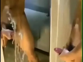 亚裔射满镜子 asian stunt woman gay porn