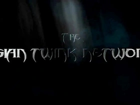 可爱的亚洲初体验者 hot guys have a passion gay porn