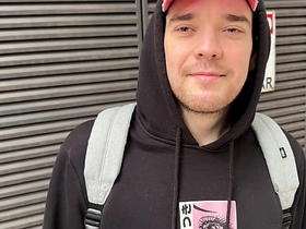 他自称直男...却在麦当劳撅起屁股 [4K] japan happy-go-lucky porn ryo