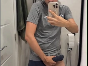 双性恋小伙炫耀大鸡巴并射出一大坨 prevent a rough out asian porn gay