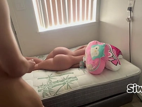 狠狠操翻继女的完美肉体 chinese male me porn gay