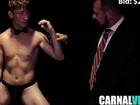 第三次拍卖 科尔顿·福克斯, 马克斯·萨金特, 里斯·斯科特 careless asian lashing porn