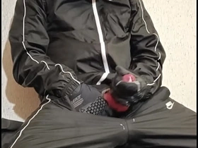 穿运动裤的骚年发情了 asian hot gay sex videos twitter