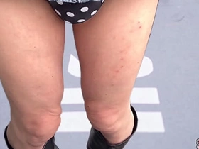 穿着迷你裙靴子圆点内裤自慰 SecretGakuen japan gay porn cum inside