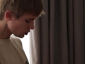 两个大屌男狂操小鲜肉的紧致屁眼 第二部 cute teen asian gay anal sex videos