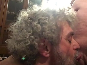 口交狂欢... Nypster吸吮各种颜色尺寸的骚货并喝精 hot military gay porn