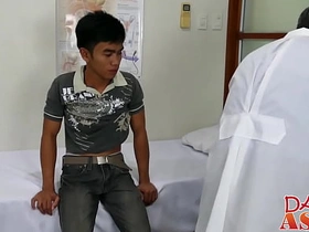 看诊时被无套中出的亚裔少年 asian drawing hunk gay sex videos