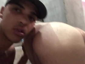 和野汉子换妻游戏 hot infian gay porn