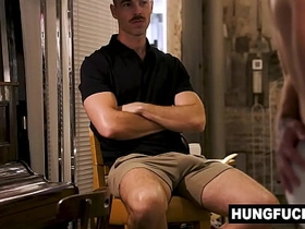 两个火辣伪娘被变态老板狠操 最后跪着张嘴吐舌让我射满他们脸和舌头 chinese huge gay porn