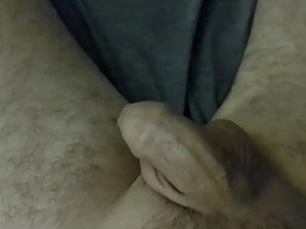 睡不着还不如自摸 japan gay muscle porn