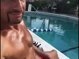 池畔躺平任操 chinese cum swallow gay porn