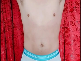操，内裤里的鸡巴真带劲 taiwanese gay porn