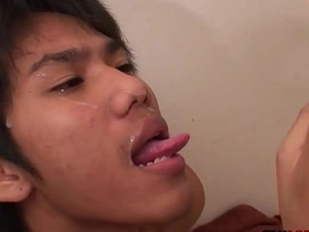 亚洲嫩男无套双人吹箫后撒尿 asian gay hd sex videos