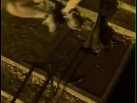 业余少年街头打飞机被偷拍 遭胁迫口交但成功逃脱 hot japan gay porn