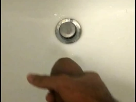 亚洲少年打飞机射精 japanese accommodate fantasy gay porn