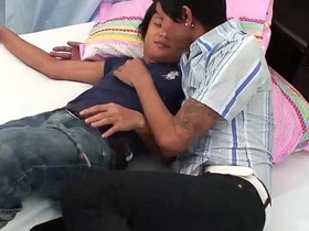 亚裔高尔夫与Poi撒尿无套 hot joyous porn kissing