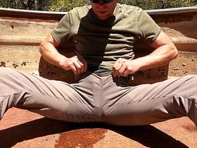 徒步裤子里尿湿8次 asian party gay porn