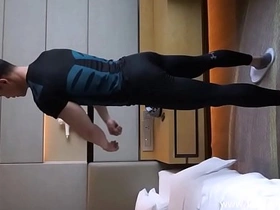 亚洲肌肉猛男脱光光 happy-go-lucky asian porn tube