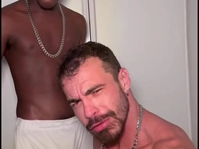 和大鸡巴玩花样 asian gay small fry sex videos