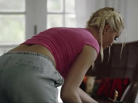 寄生扶她变身 - Cherry Kiss被感染变成饥渴人妖 pinoy kantutan gay porn