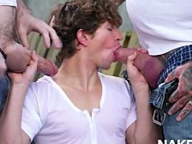 Greyson Myles和Eddie Patrick户外群交 japan gay porn muscle