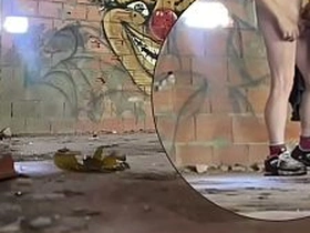 两个素人男孩在废弃大楼里偷欢被拍 str8boys japan gay porn