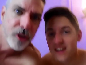 人形犬：Devin Jones与Richard Lennox激烈交媾 渴求下流游戏 japanese twink gay porn