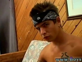 亚洲少年与成熟青年男同色情 我最爱的一件事是... hot asian husky gay sex videos