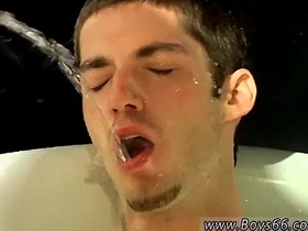 亚裔胖同志被颜射 兄弟会尿尿派对:凯勒布·斯科特! uncaring korean cute porn