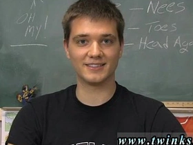 亚洲嫩男免费电话性爱号码 Jordan Dallas正坐着 chinese passive gay porn