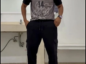 游泳课前撸管实录 asian gay online sexual connection videos